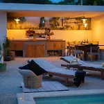 Kucha 26b Villa *
